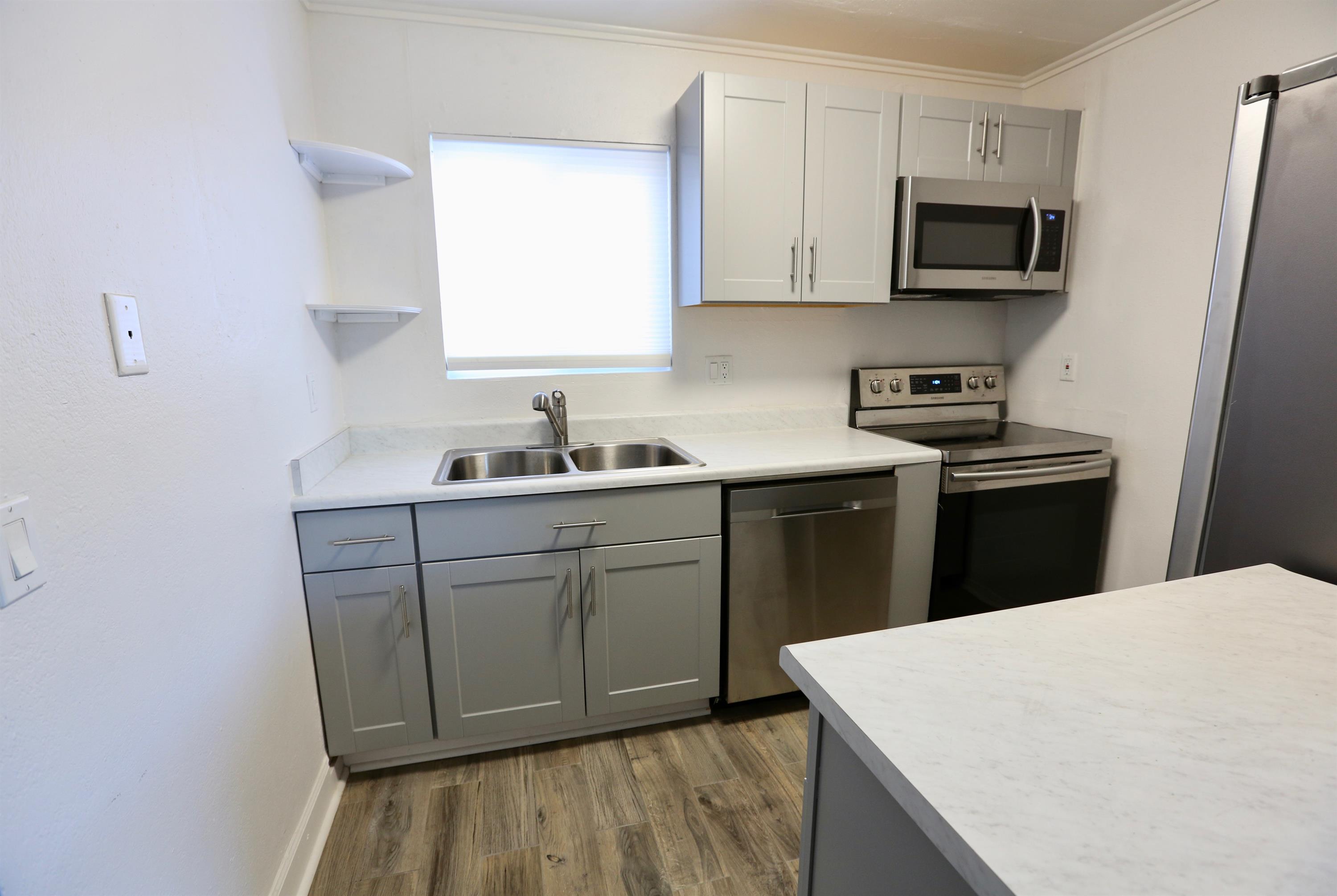 1169 N. Escondido Blvd. #3- 3